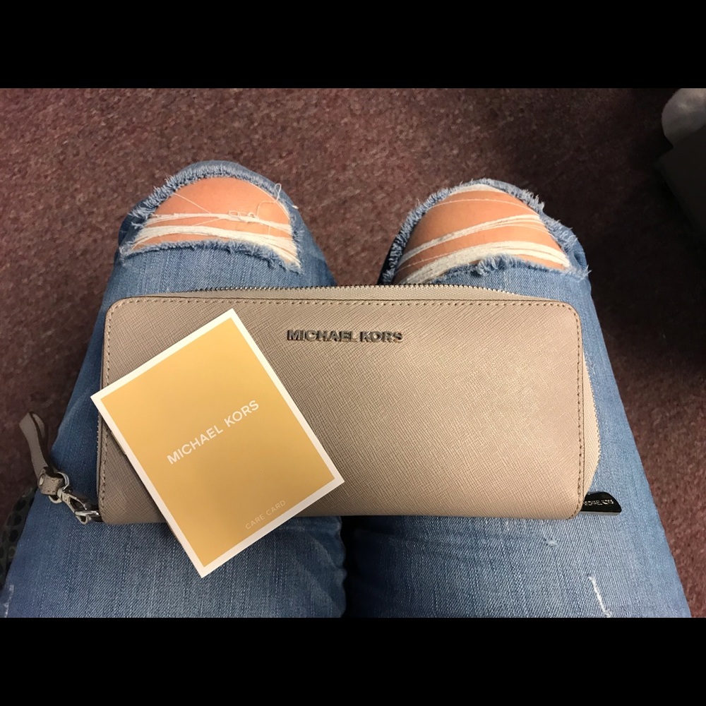 Michael Kors Jet Set Wallet
